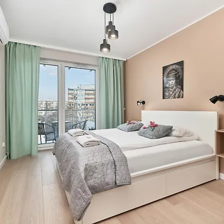 Lejlighed Sixth Floor By Renters Wrocław