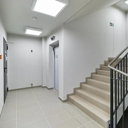 Sixth Floor By Renters * Wrocław